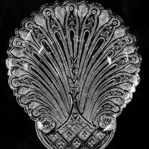 Clear "Lacy" Shell-Shaped Dish in the "Hairpin" Pattern